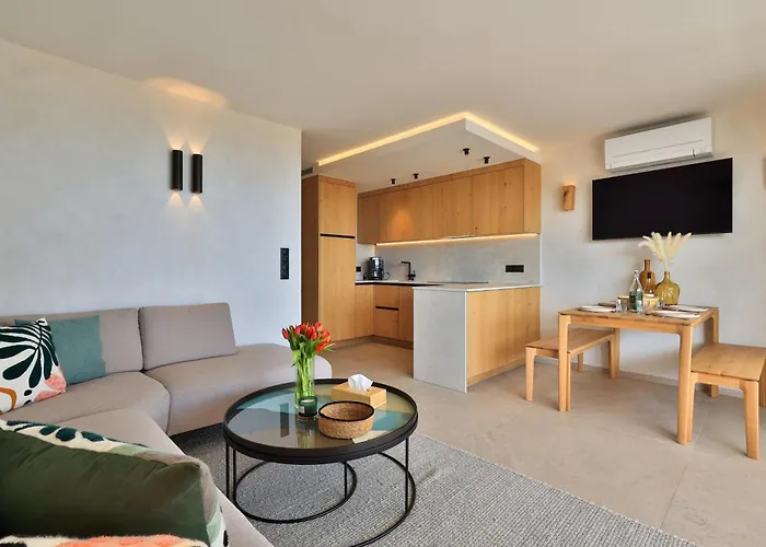 Luxurioeses Julie, Familienfreundlich, Pools, Sportaktivitaeten, Meerblick By Riviera Homelife Management * Drammont
