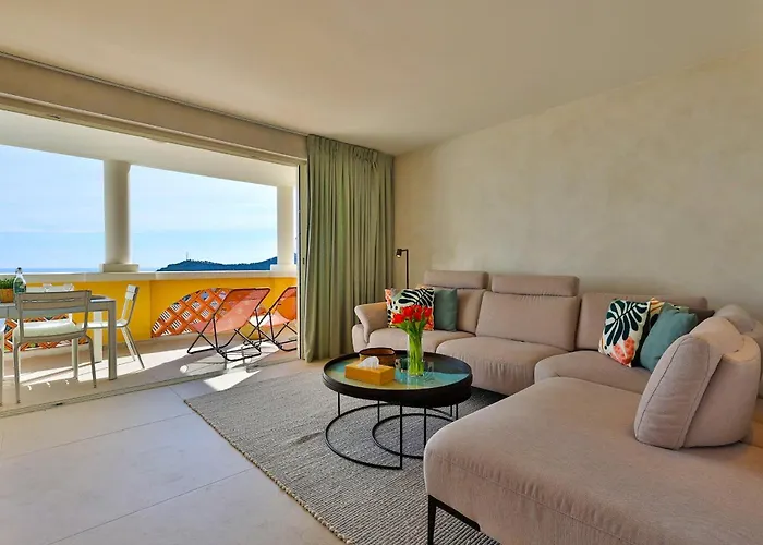 Luxurioeses Julie, Familienfreundlich, Pools, Sportaktivitaeten, Meerblick By Riviera Homelife Management Appartement *